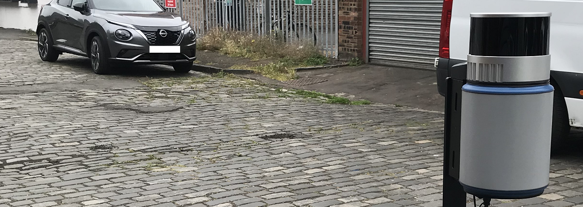 Photograph of Auriel Record in use deployed on a tripod on a road.